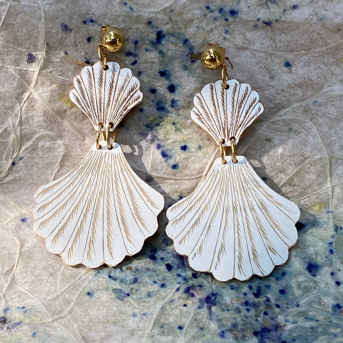 ISA VII JEWELRY SHELL EARRINGS – Marias Arte y Diseño
