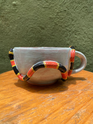 TAZAS ESCULTURA BARRO ESMALTADO ROY R OLIVER